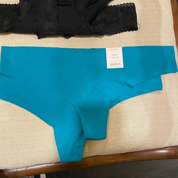 NEW Set of 4 Auden Thongs - Picture 3 of 3
